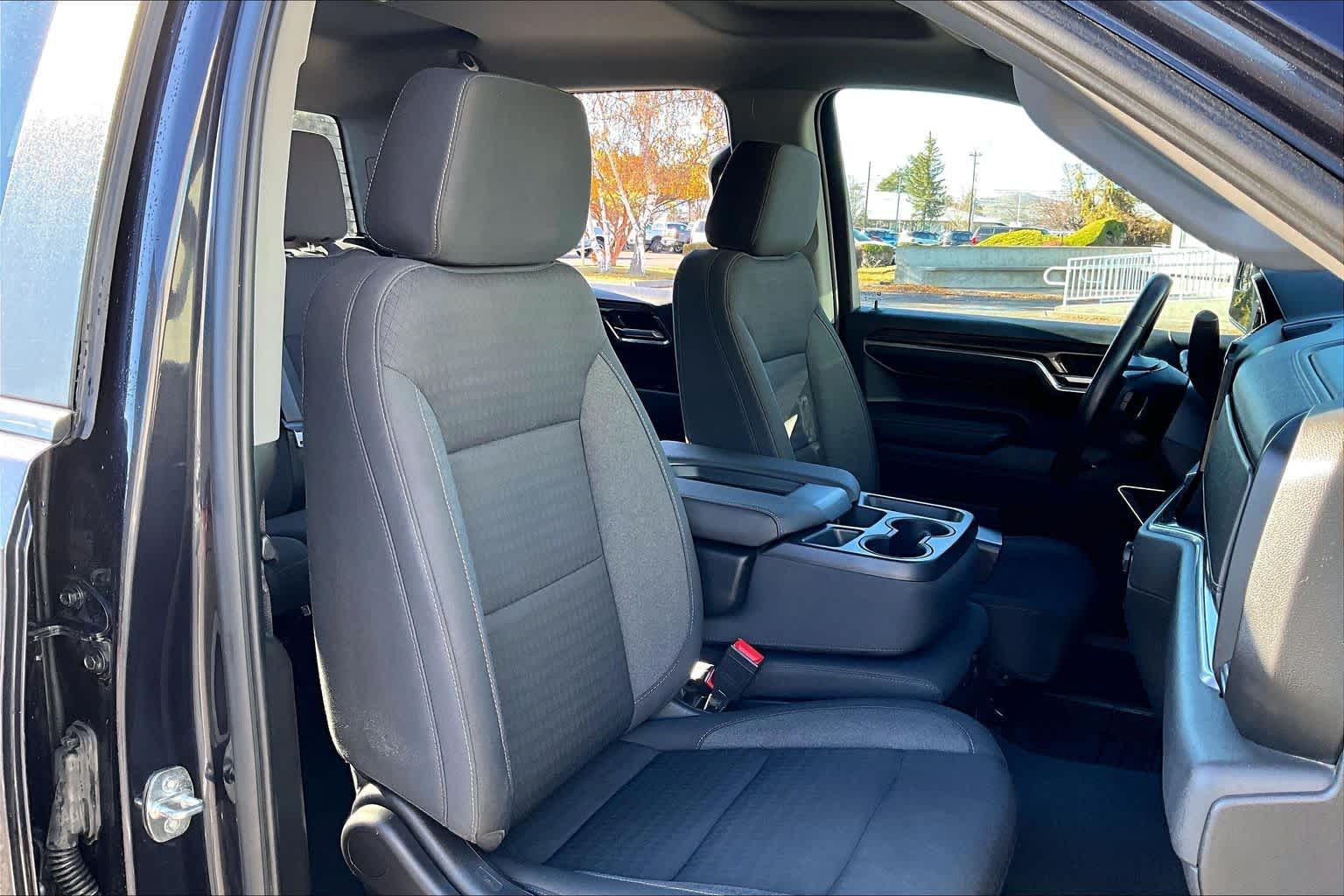 Thumbnail: 2022 Chevrolet Silverado 1500 - 13