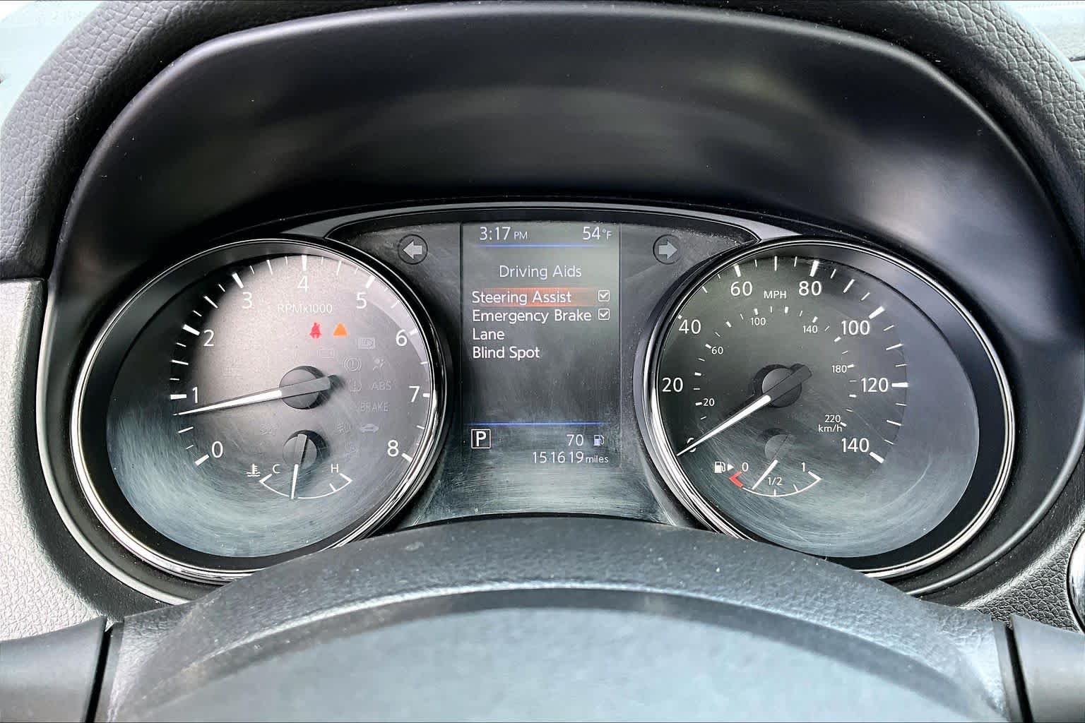 Thumbnail: 2018 Nissan Rogue - 17