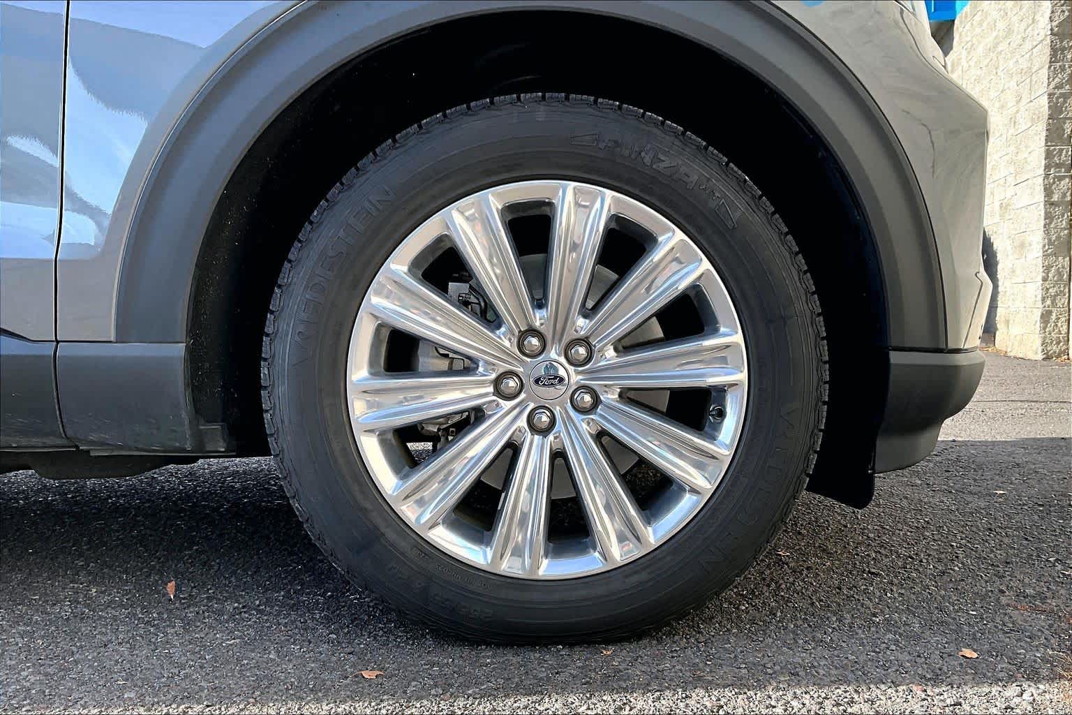 Thumbnail: 2021 Ford Explorer - 34