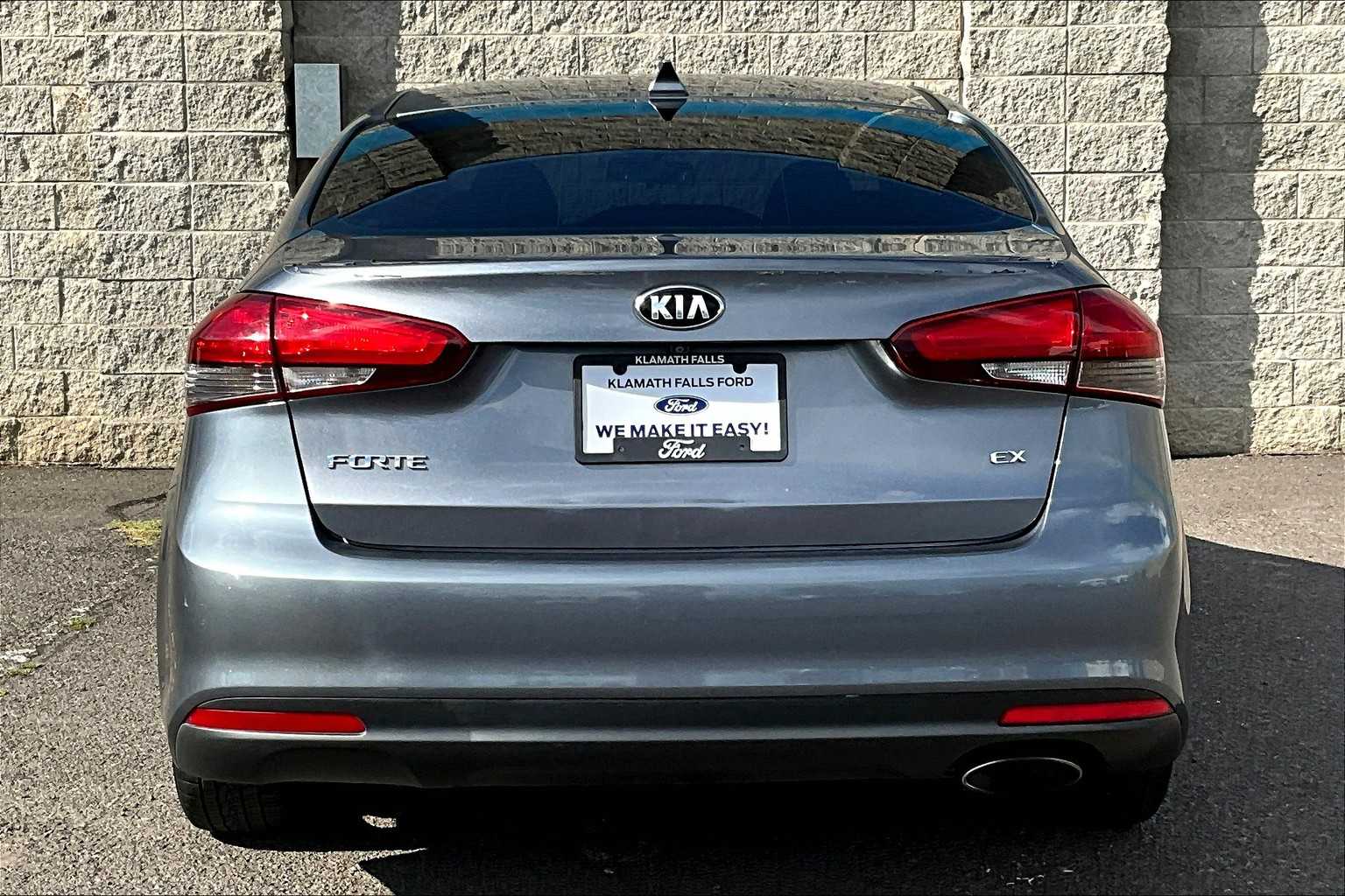 Thumbnail: 2018 Kia Forte - 5