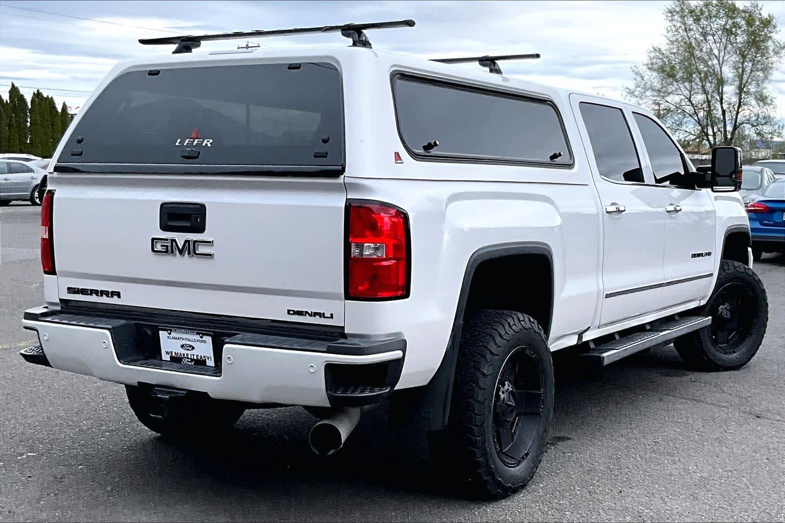 Thumbnail: 2018 GMC Sierra 3500 - 22