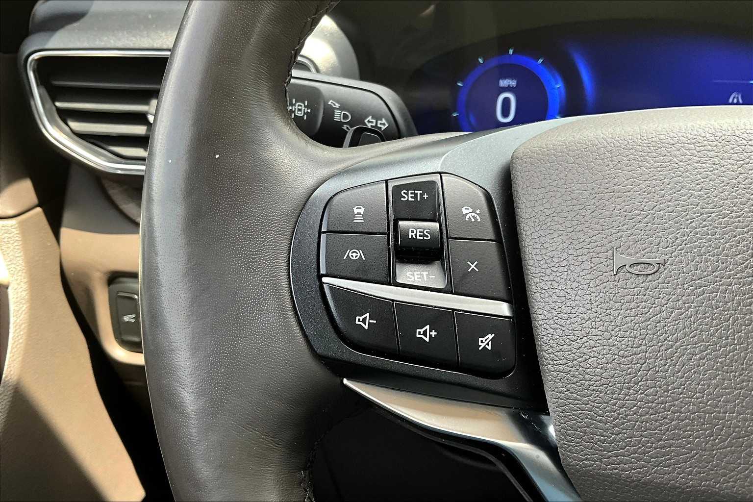 2020 Ford Explorer Platinum 24
