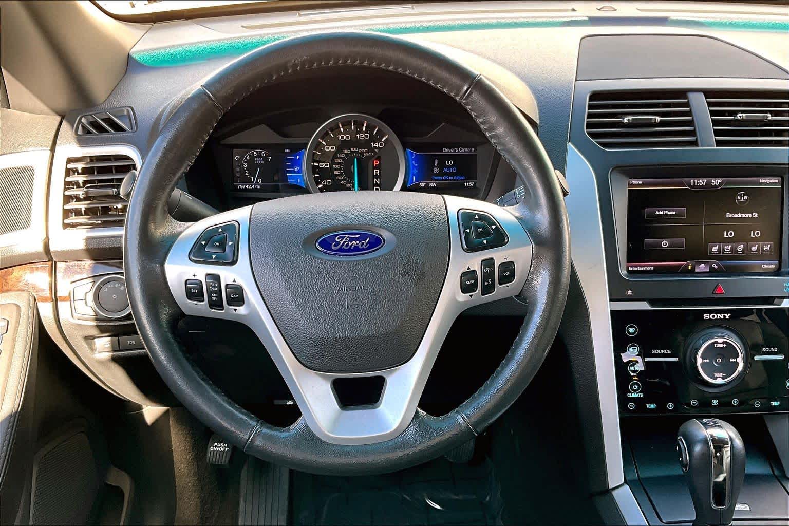 Thumbnail: 2013 Ford Explorer - 14