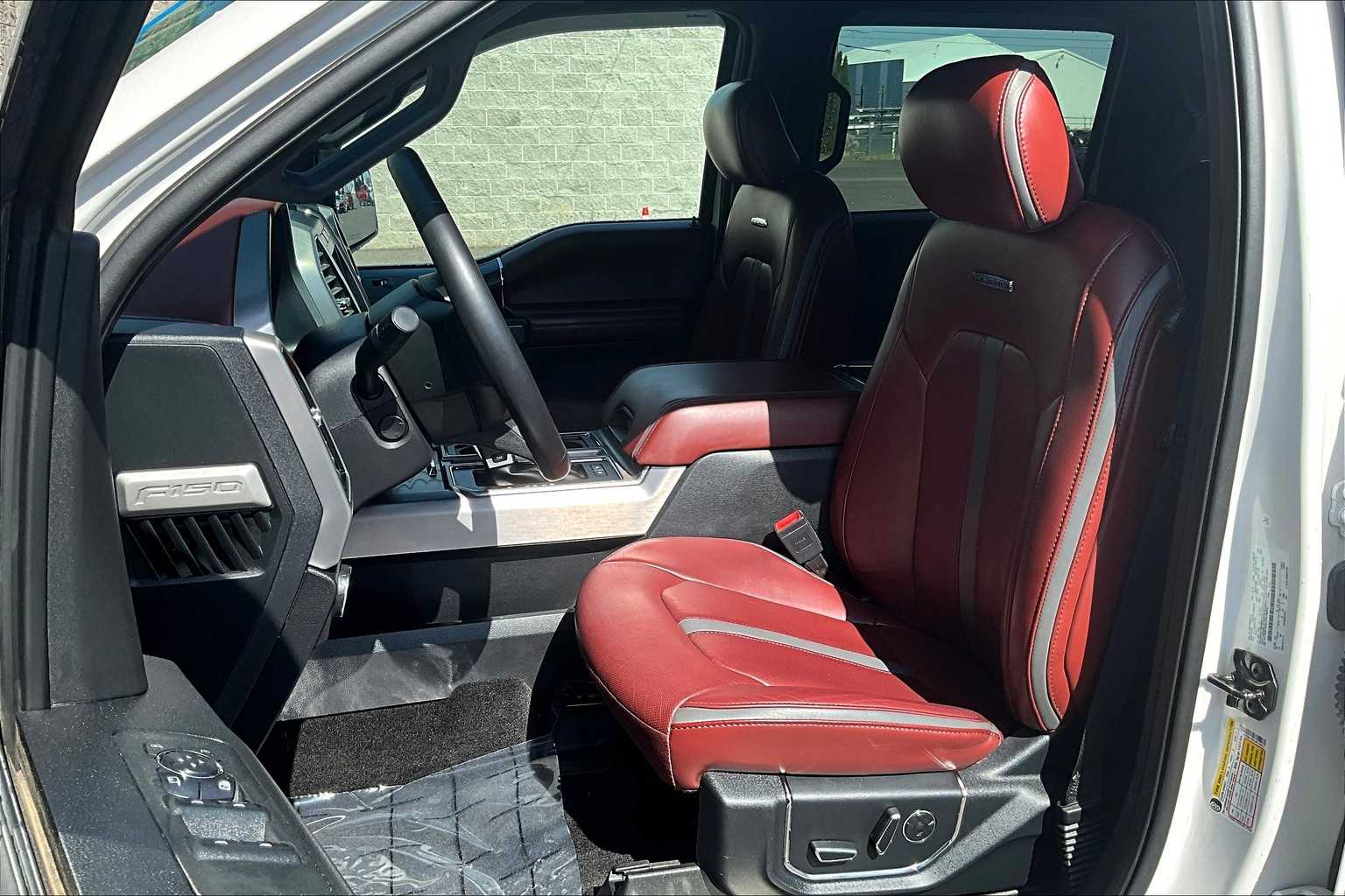 2018 Ford F-150 Platinum 11