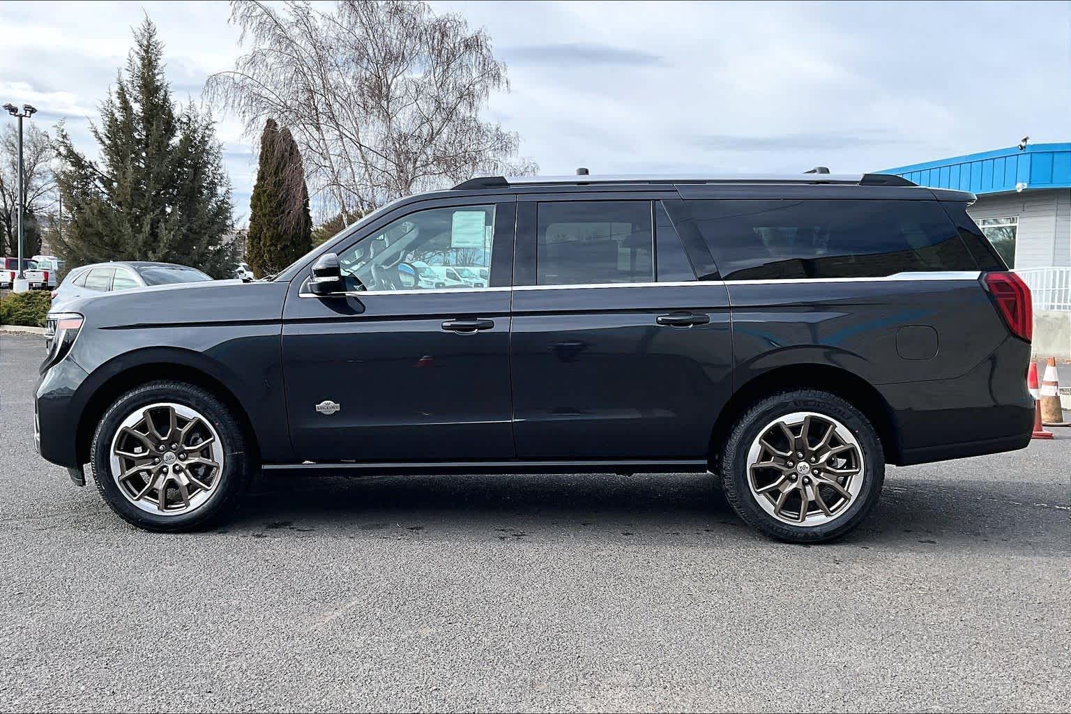 Thumbnail: 2026 Ford Expedition MAX - 3