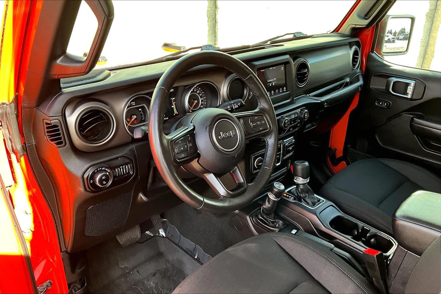 Thumbnail: 2020 Jeep Gladiator - 2