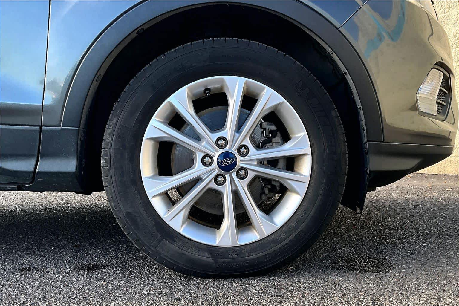 Thumbnail: 2019 Ford Escape - 34