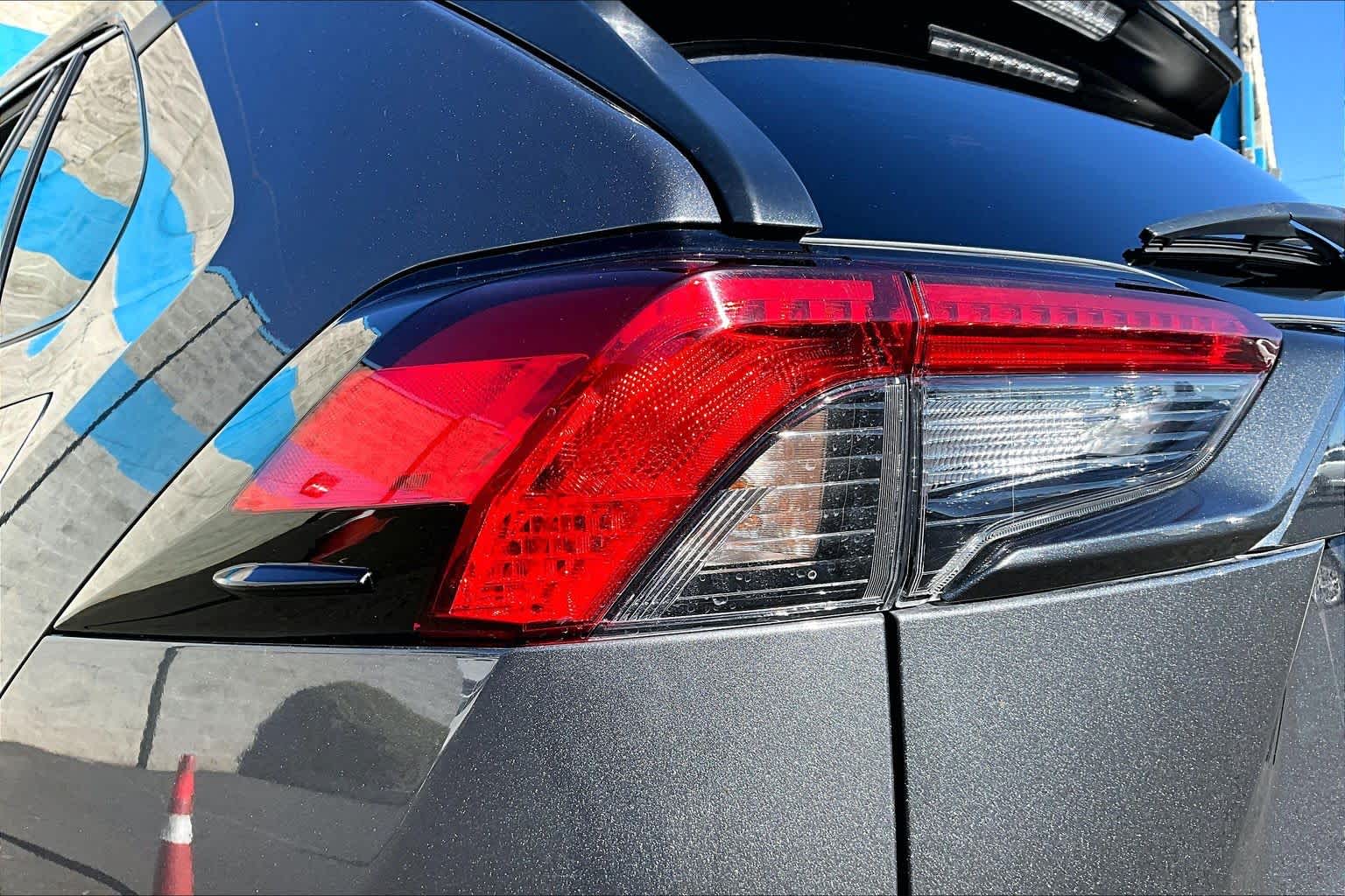 Thumbnail: 2022 Toyota RAV4 - 32