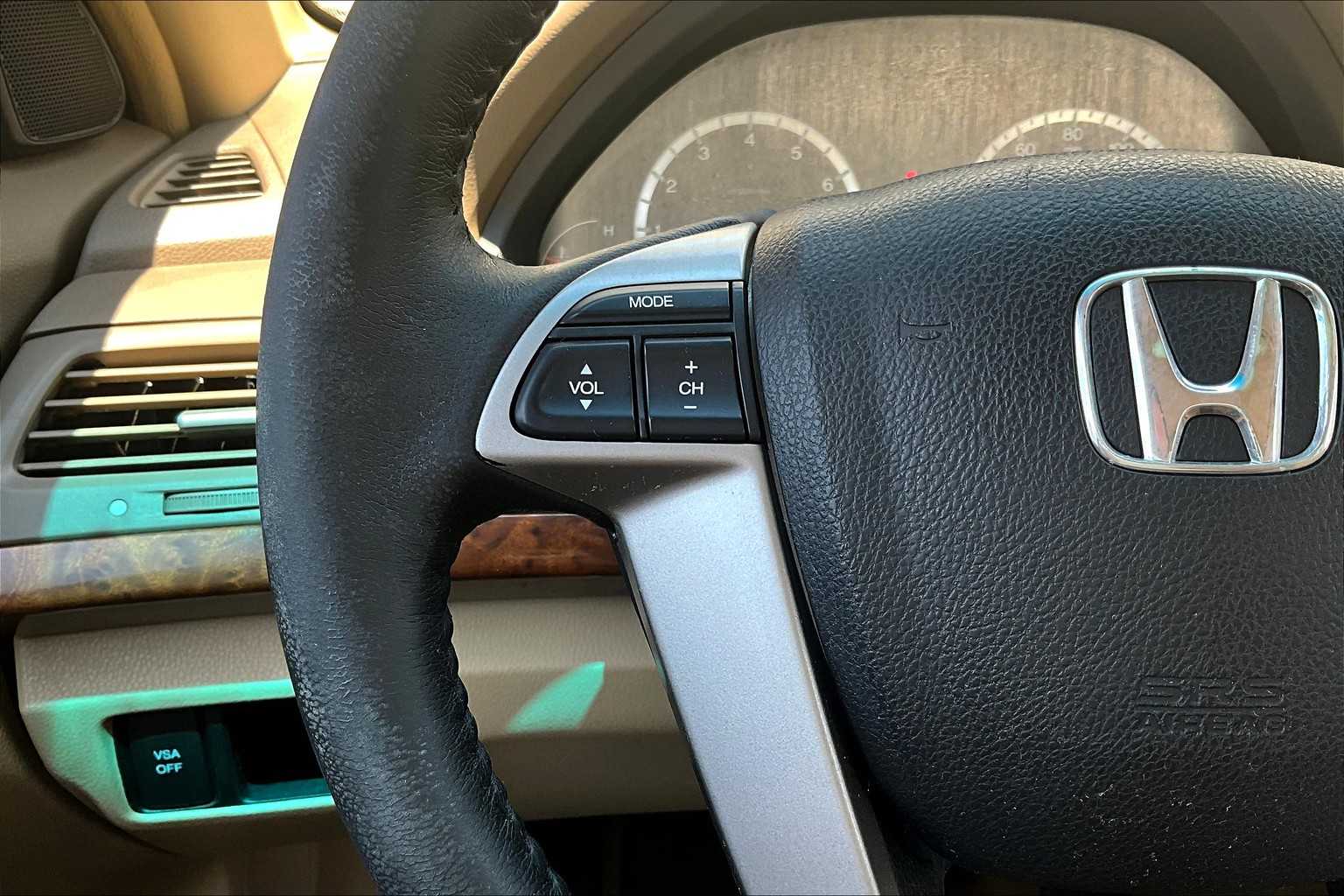 2008 Honda Accord  23