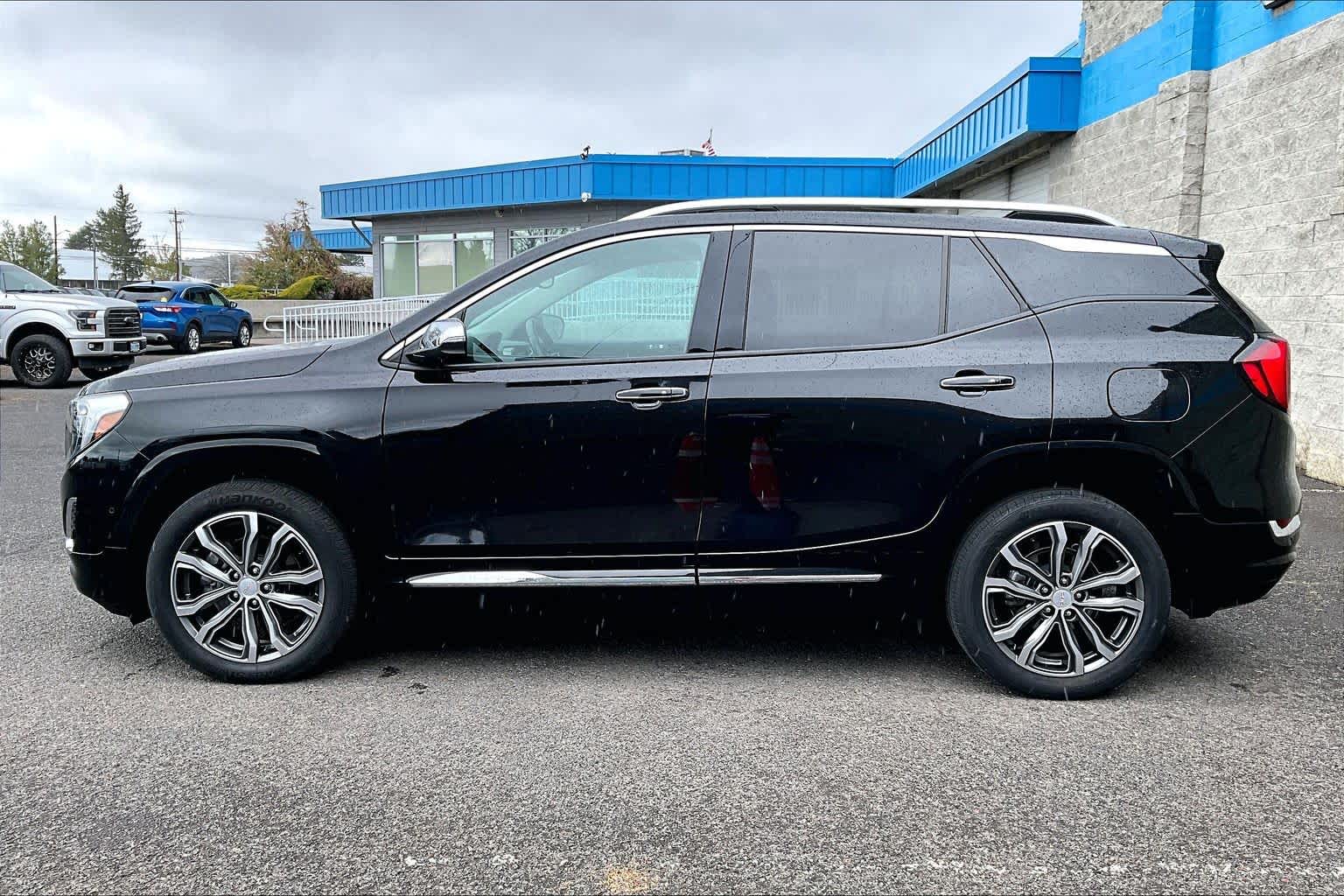 Thumbnail: 2020 GMC Terrain - 3