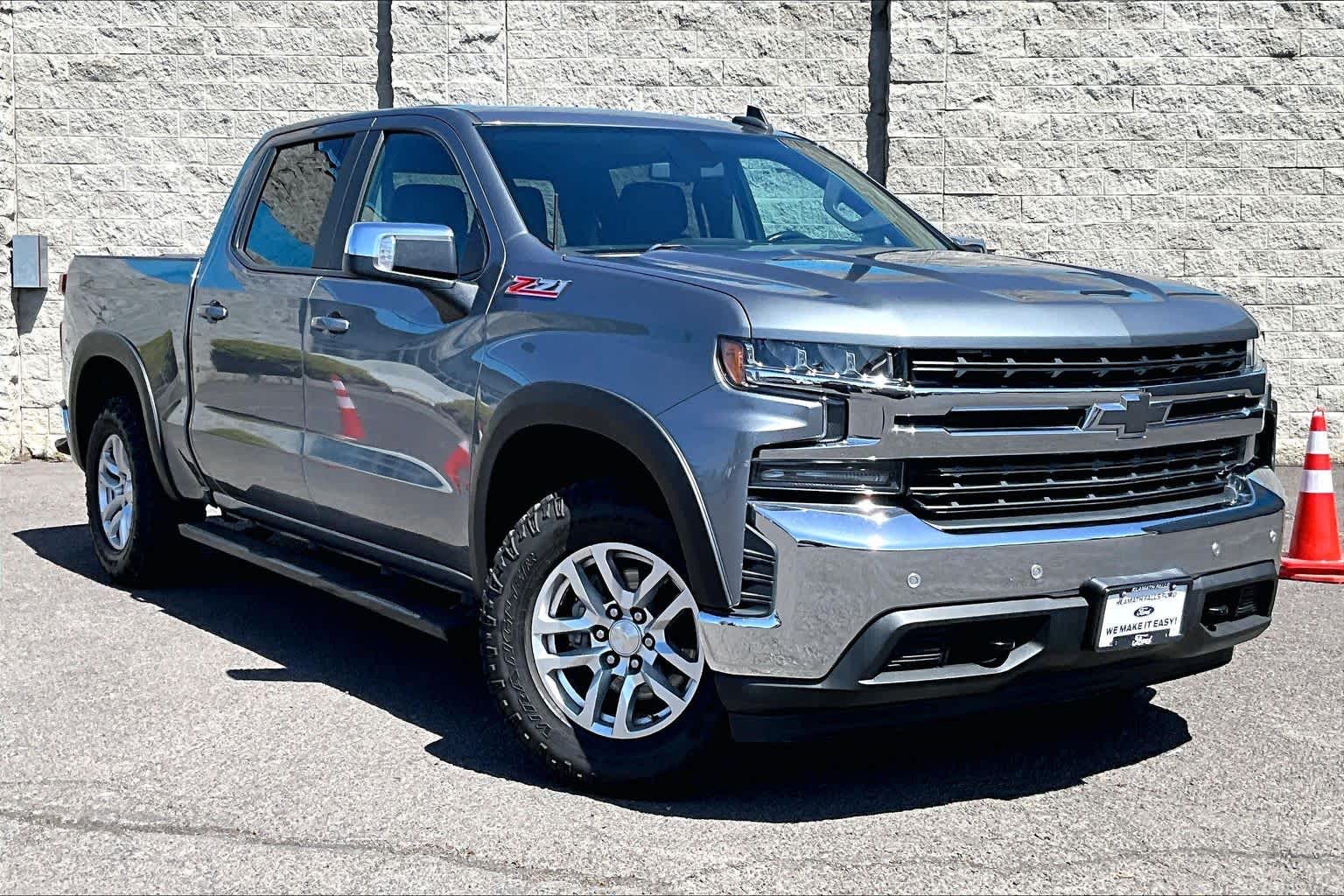 Thumbnail: 2019 Chevrolet Silverado 1500 - 21