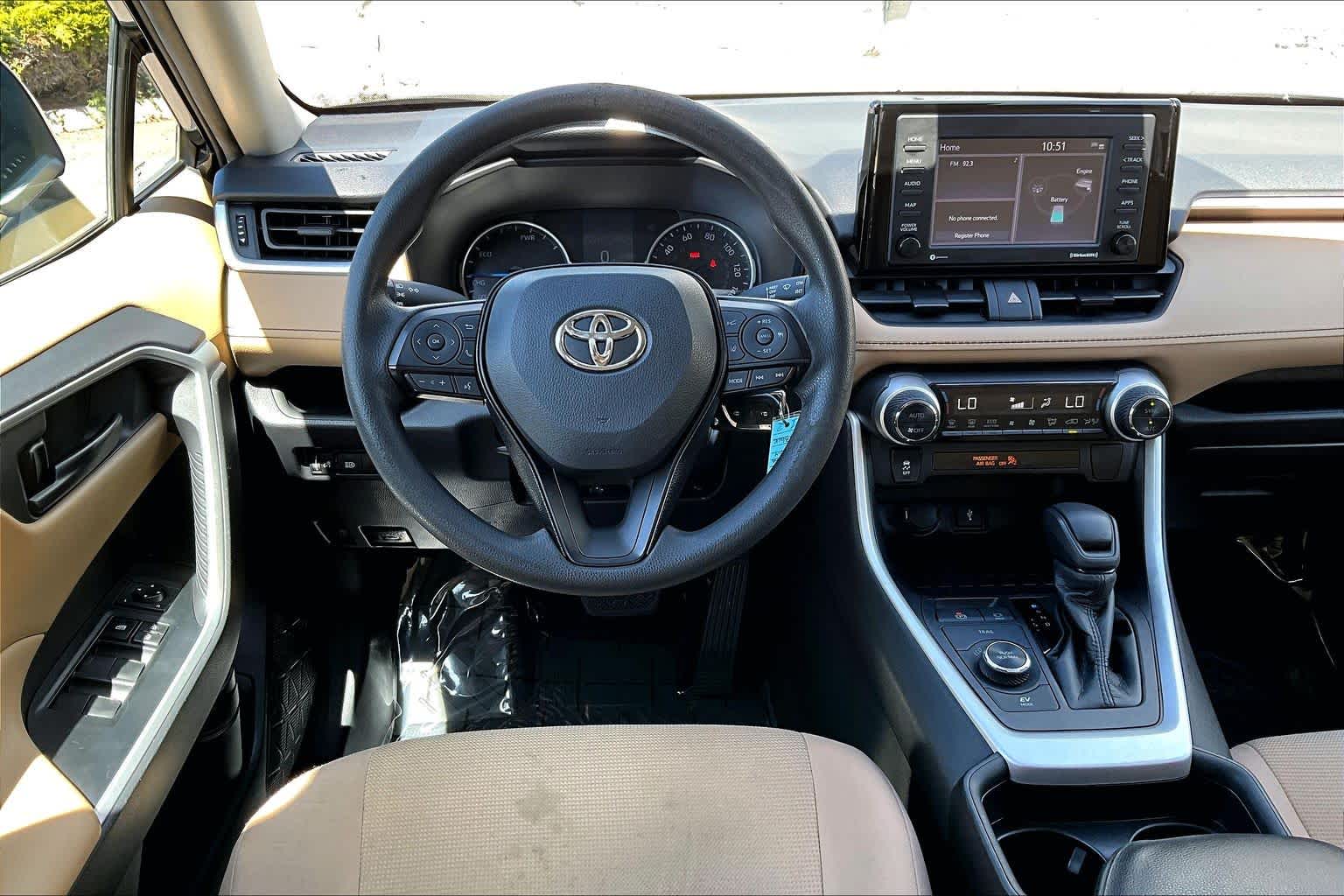 Thumbnail: 2021 Toyota RAV4 - 14