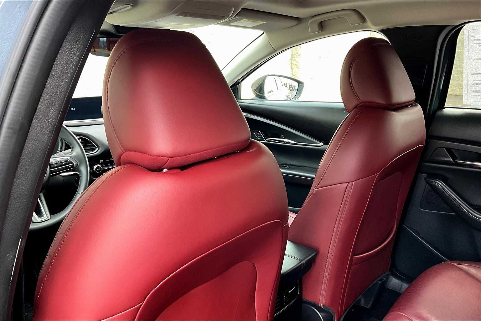 2024 Mazda CX-30 Carbon 12