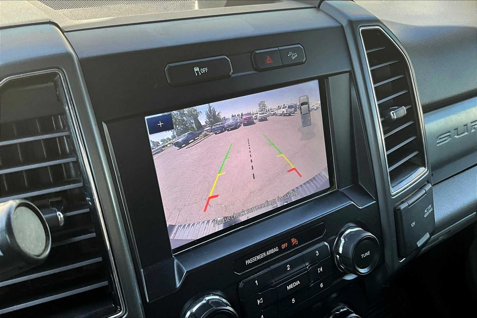 2022 Ford F-350 XLT 26