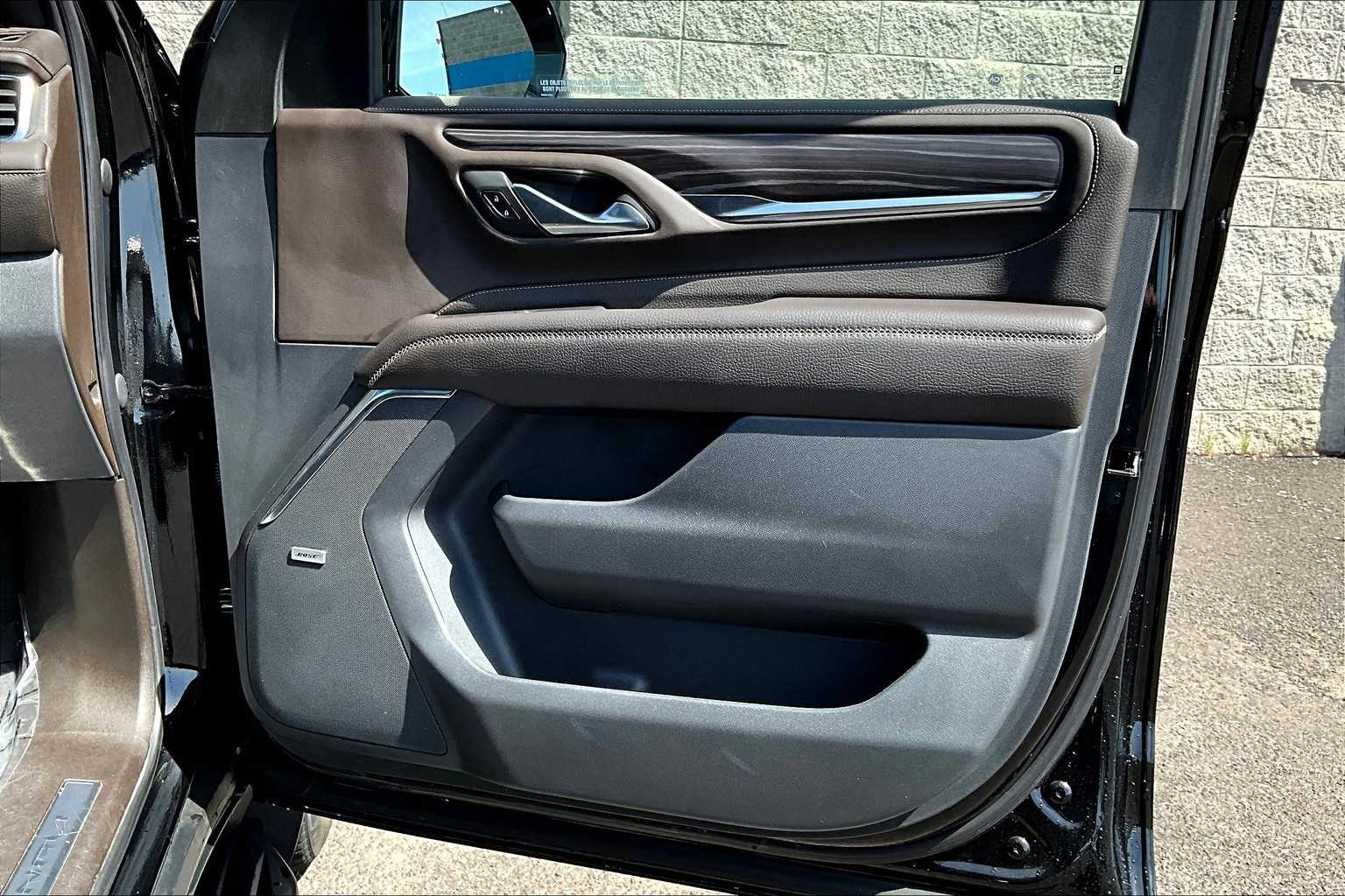Thumbnail: 2022 GMC Yukon - 28