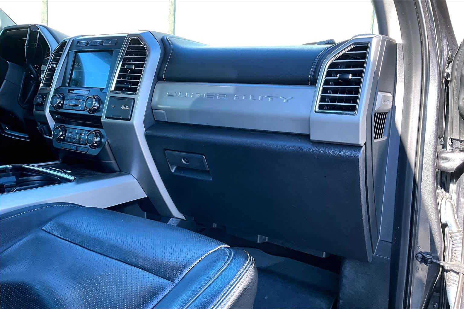 Thumbnail: 2017 Ford F-450 - 23