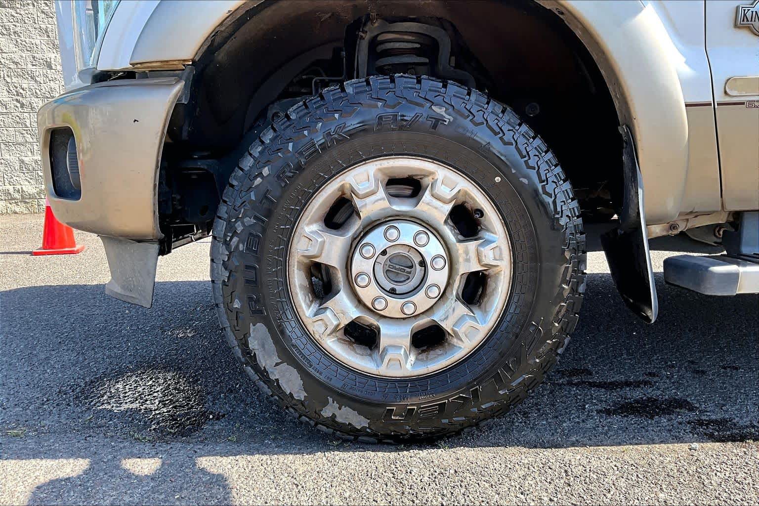 Thumbnail: 2014 Ford F-350 - 6