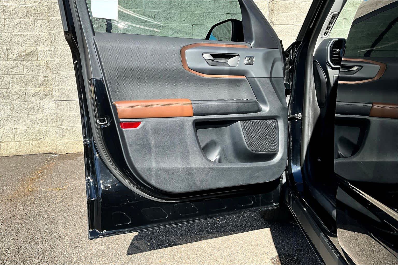 Thumbnail: 2023 Ford Bronco Sport - 27