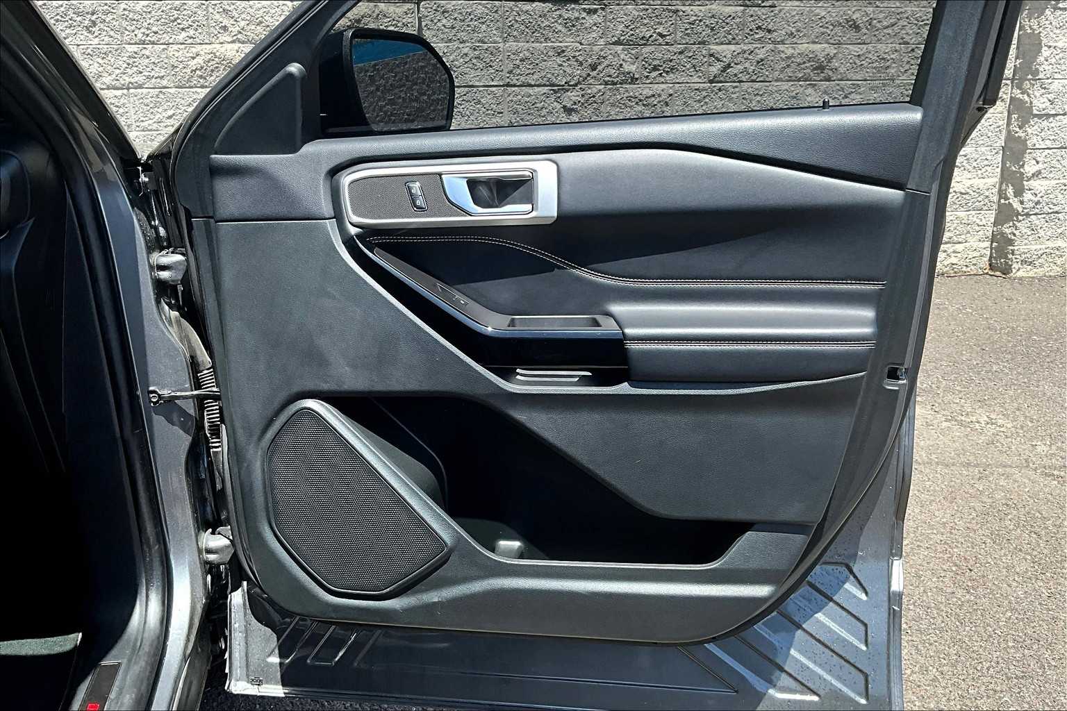 Thumbnail: 2023 Ford Explorer - 28