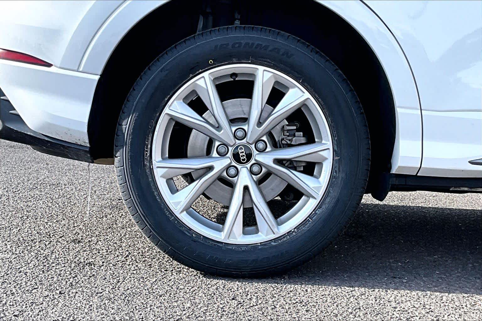 Thumbnail: 2022 Audi Q3 - 36