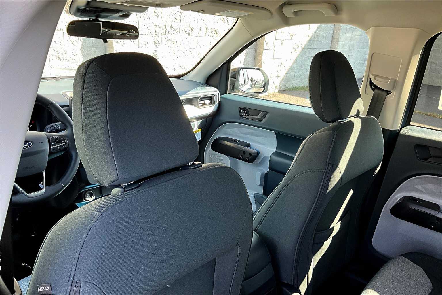 Thumbnail: 2025 Ford Maverick - 12