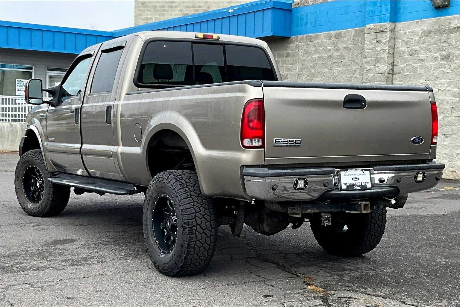 Thumbnail: 2006 Ford F-350 - 4