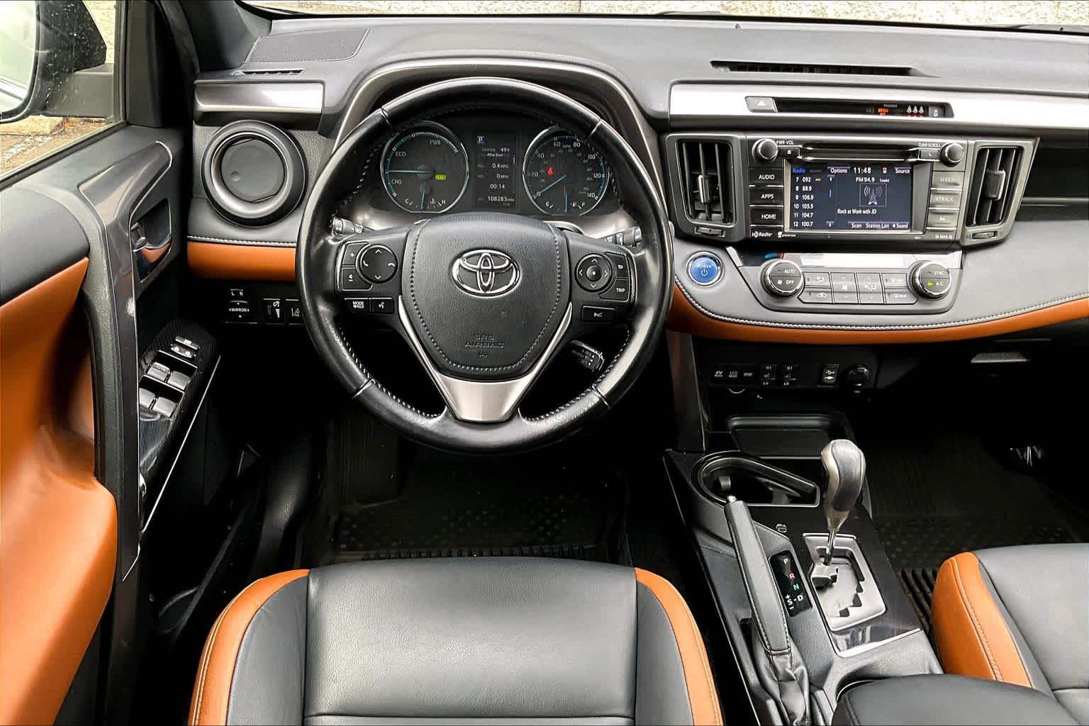 Thumbnail: 2017 Toyota RAV4 - 14