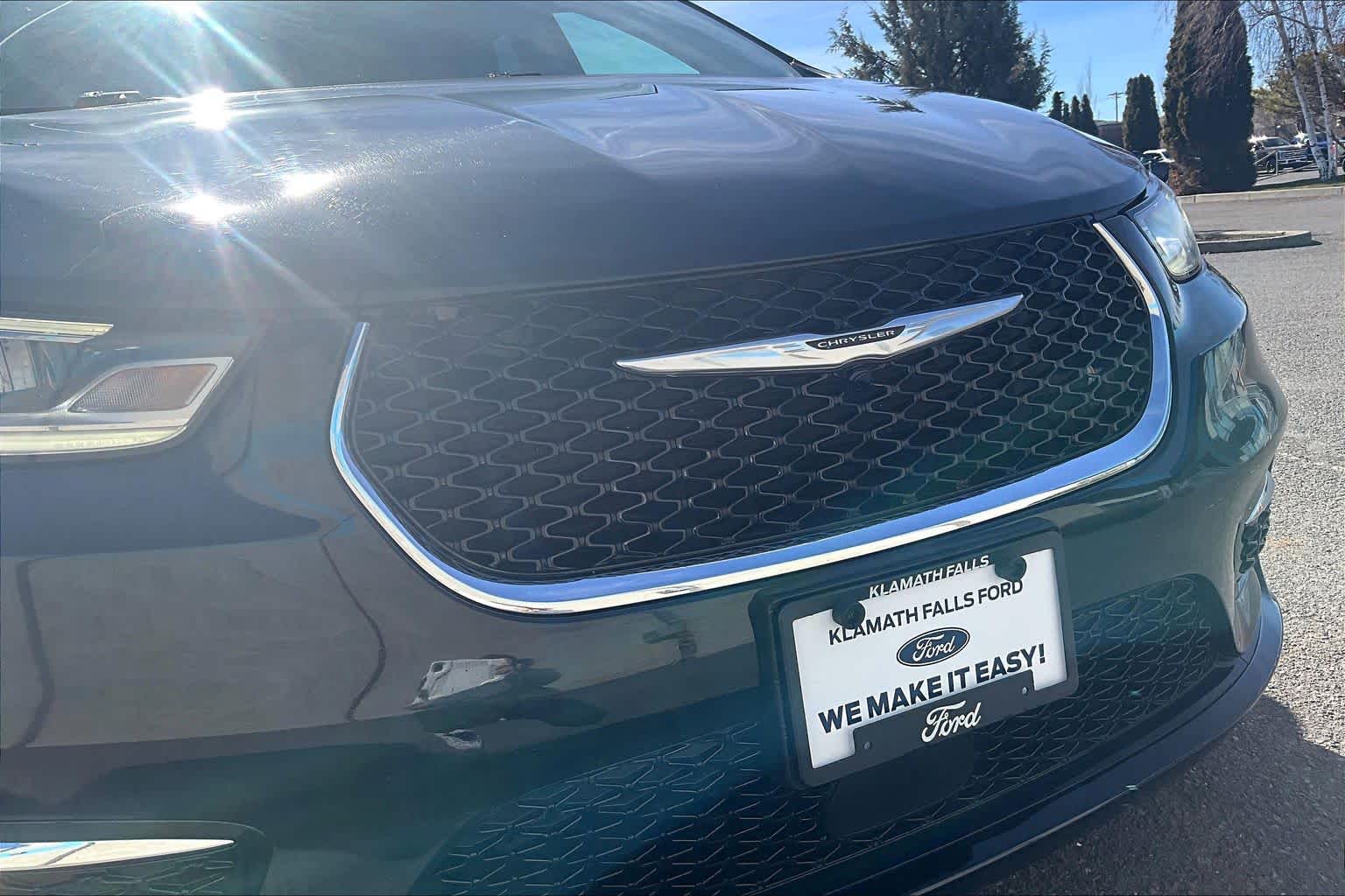 Thumbnail: 2023 Chrysler Pacifica - 33