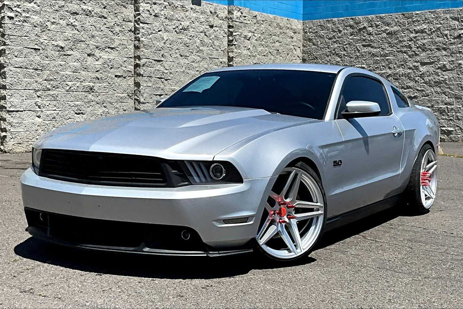 Thumbnail: 2012 Ford Mustang - 1