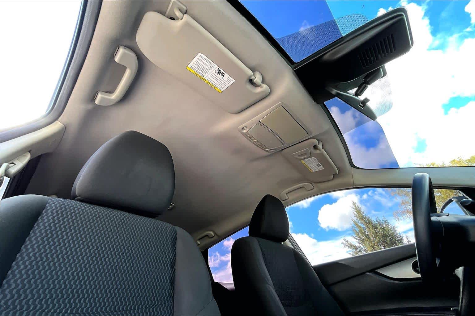 Thumbnail: 2021 Nissan Rogue Sport - 30