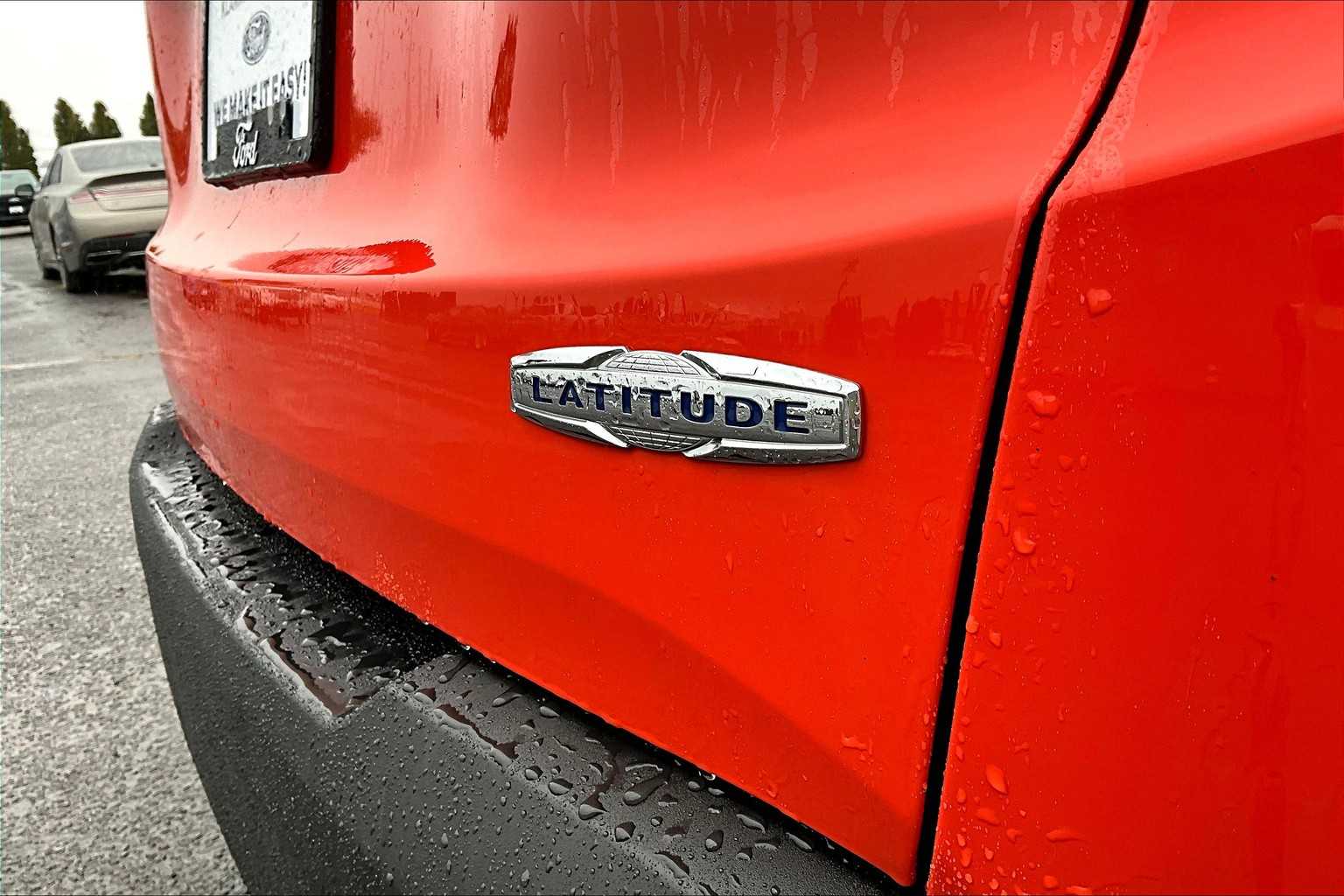 Thumbnail: 2017 Jeep Renegade - 7