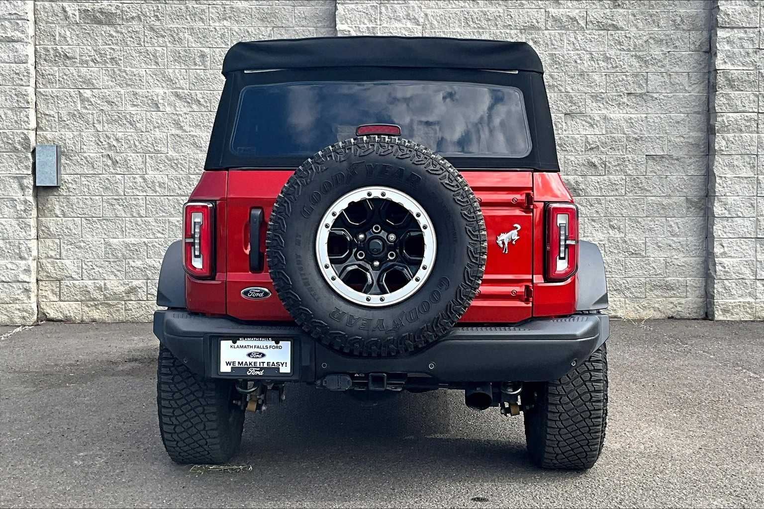 Thumbnail: 2023 Ford Bronco - 5