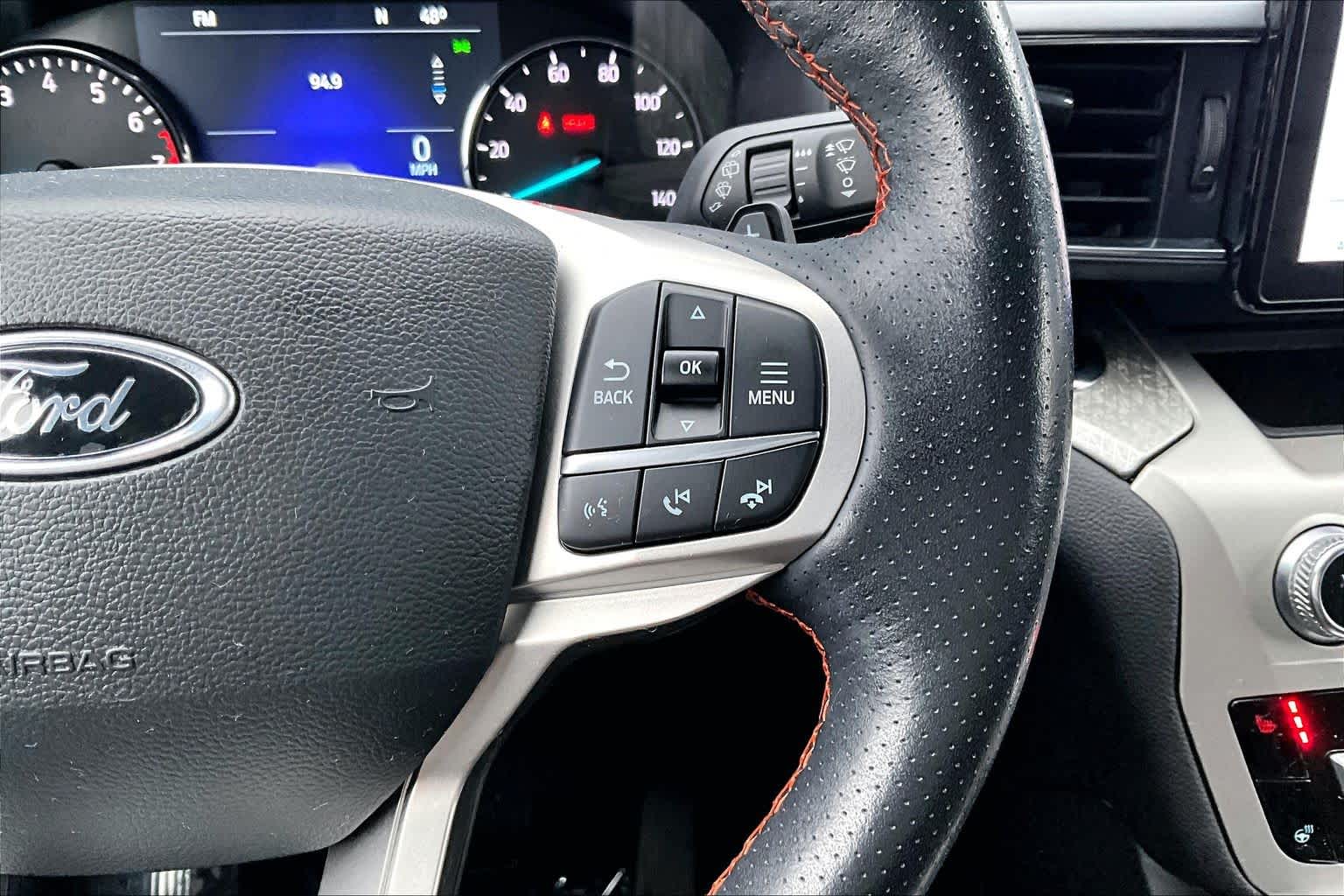 Thumbnail: 2022 Ford Explorer - 25