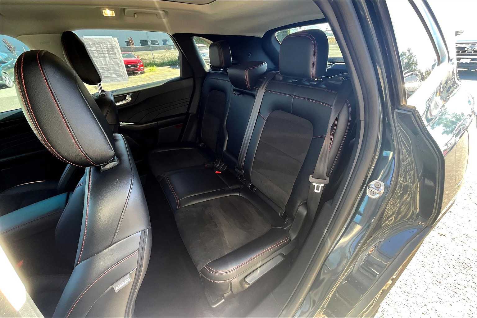 Thumbnail: 2022 Ford Escape - 29