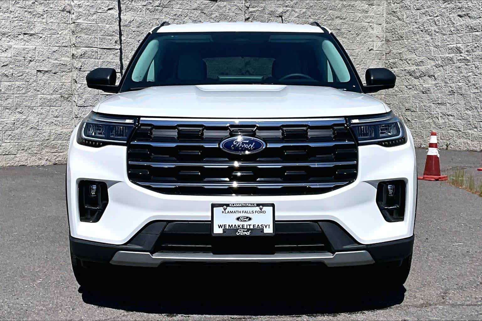 Thumbnail: 2026 Ford Explorer - 6