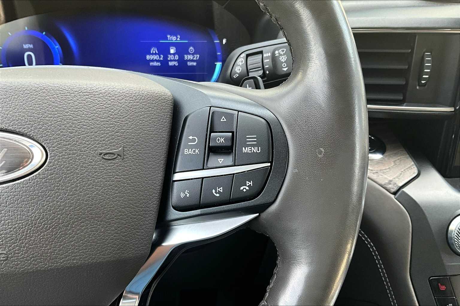 2020 Ford Explorer Platinum 25