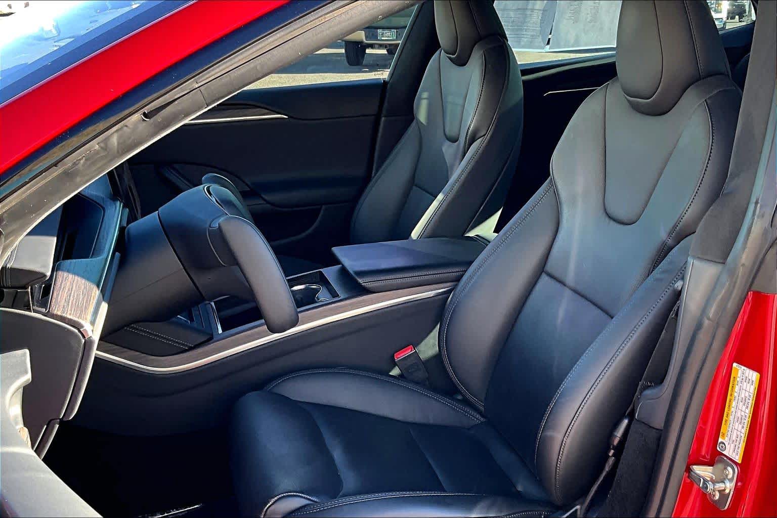 Thumbnail: 2022 Tesla Model S - 11