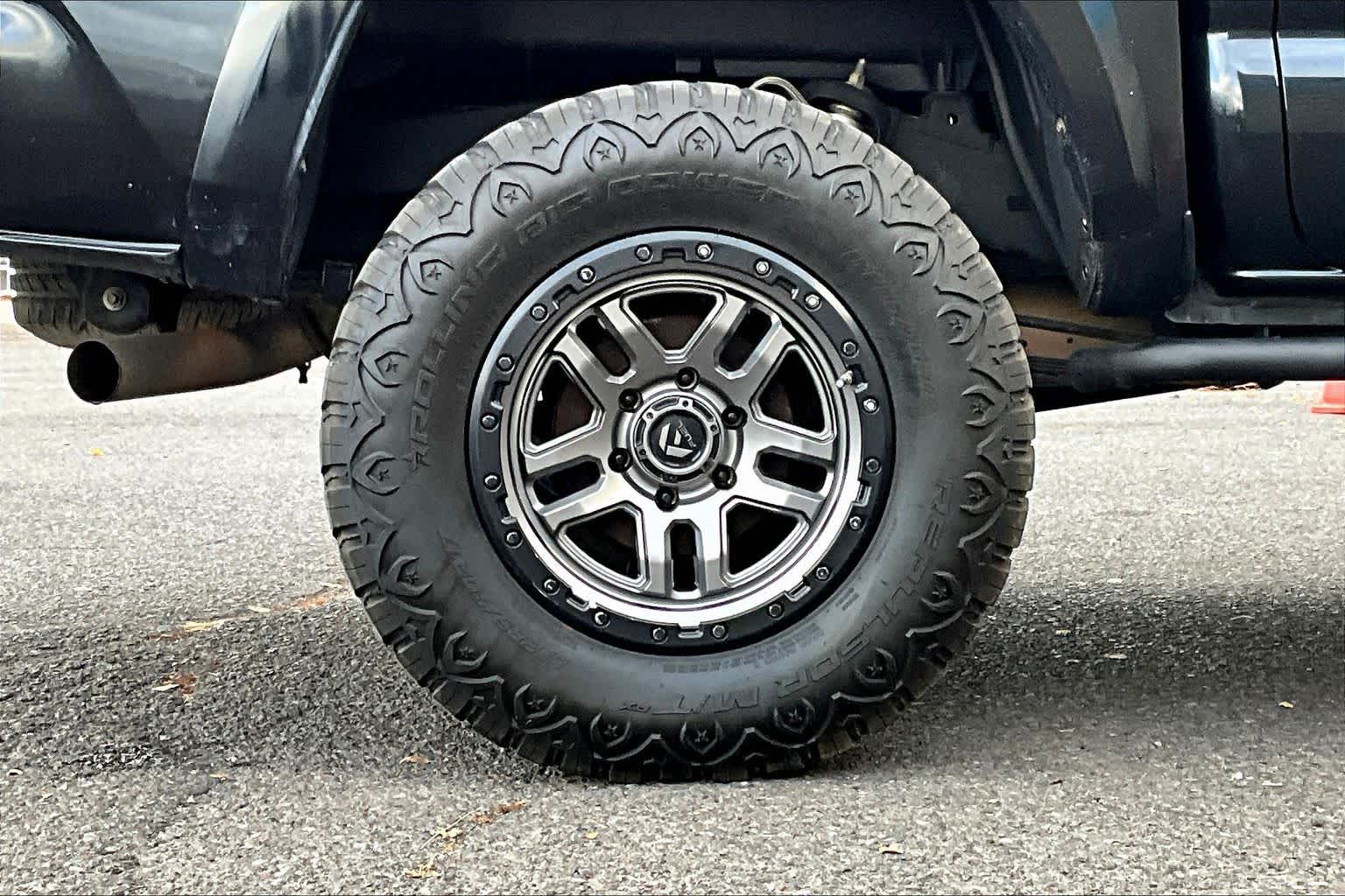 Thumbnail: 2020 Toyota Tacoma - 36