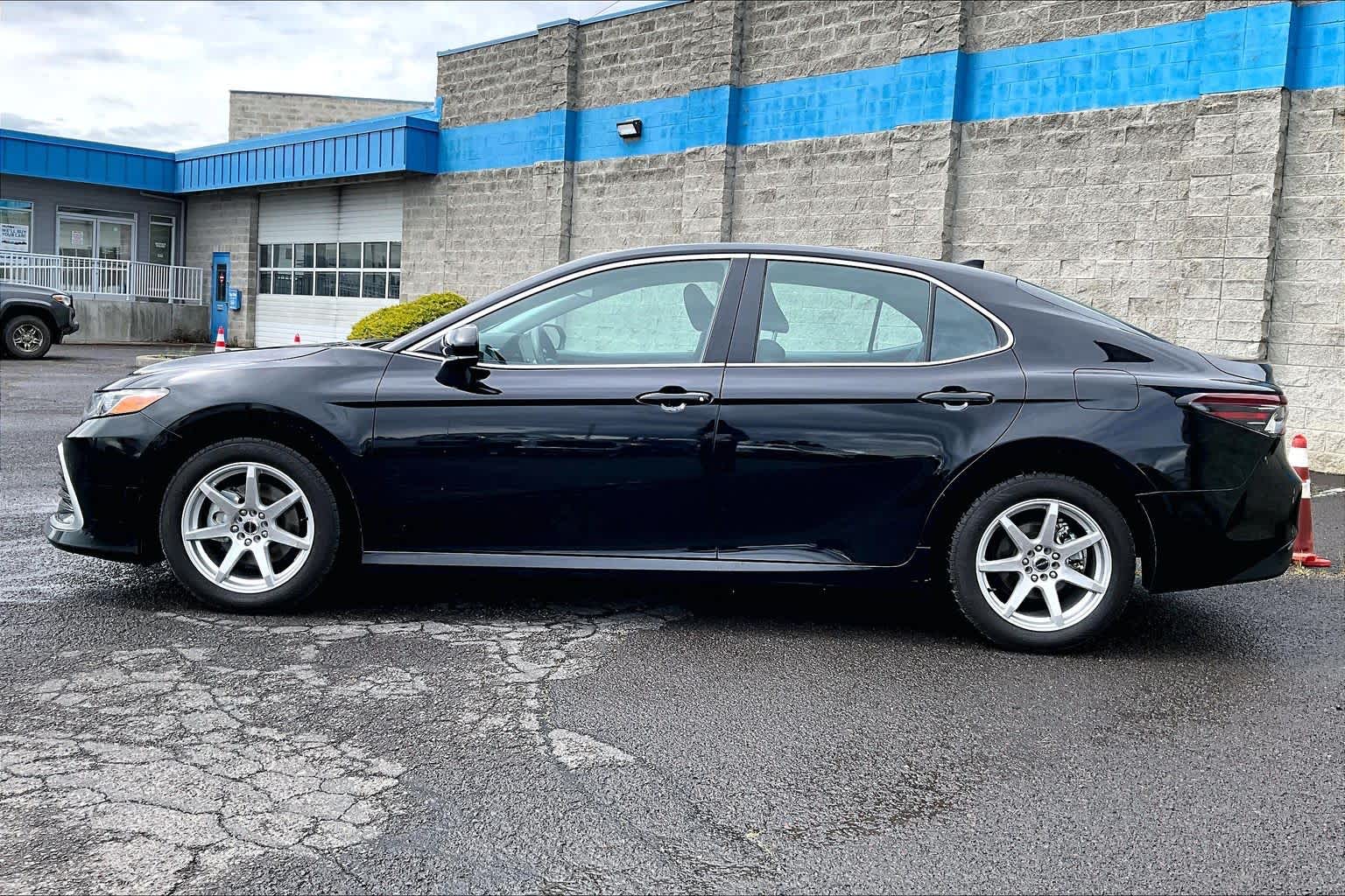 Thumbnail: 2024 Toyota Camry - 3