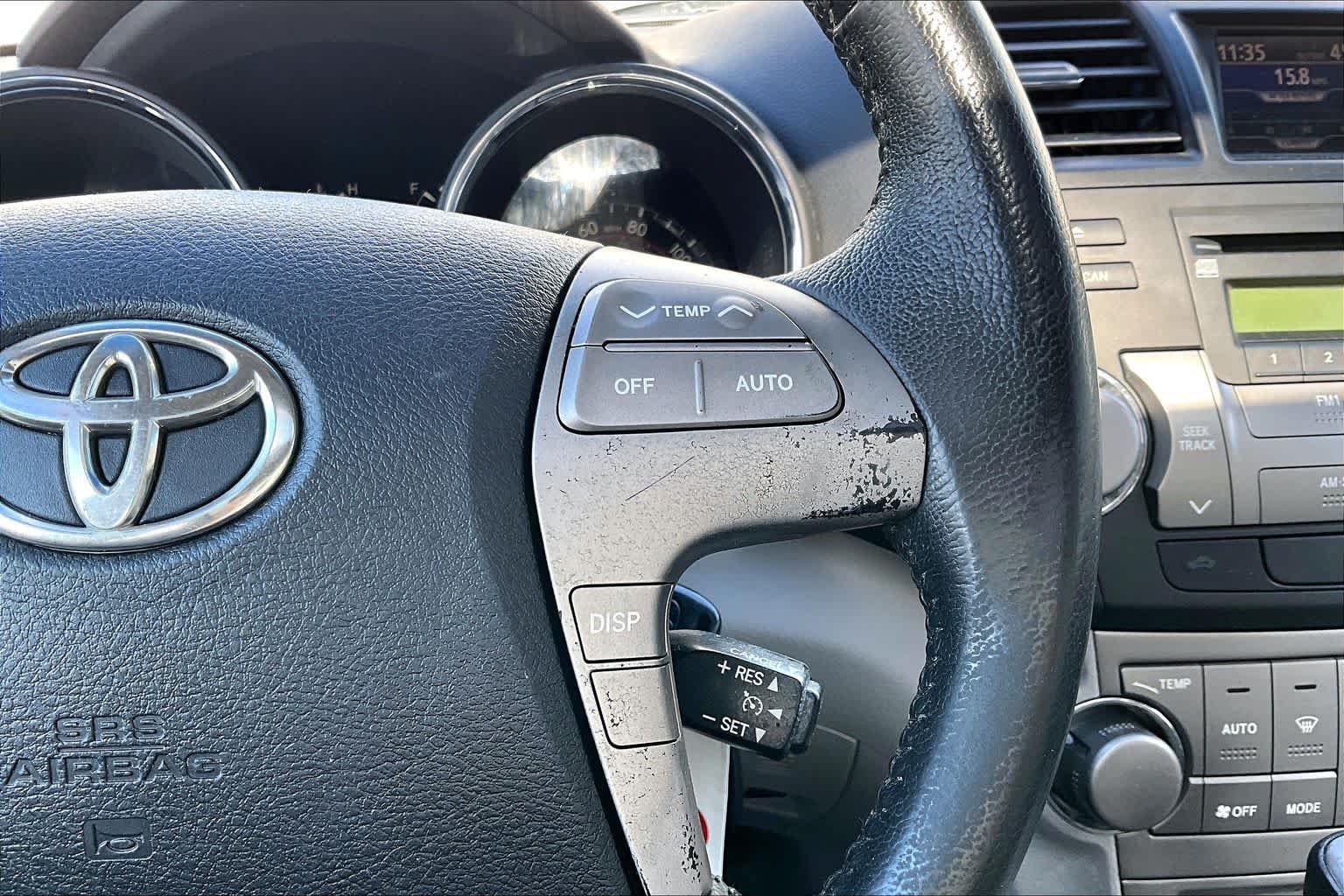 Thumbnail: 2010 Toyota Highlander - 25