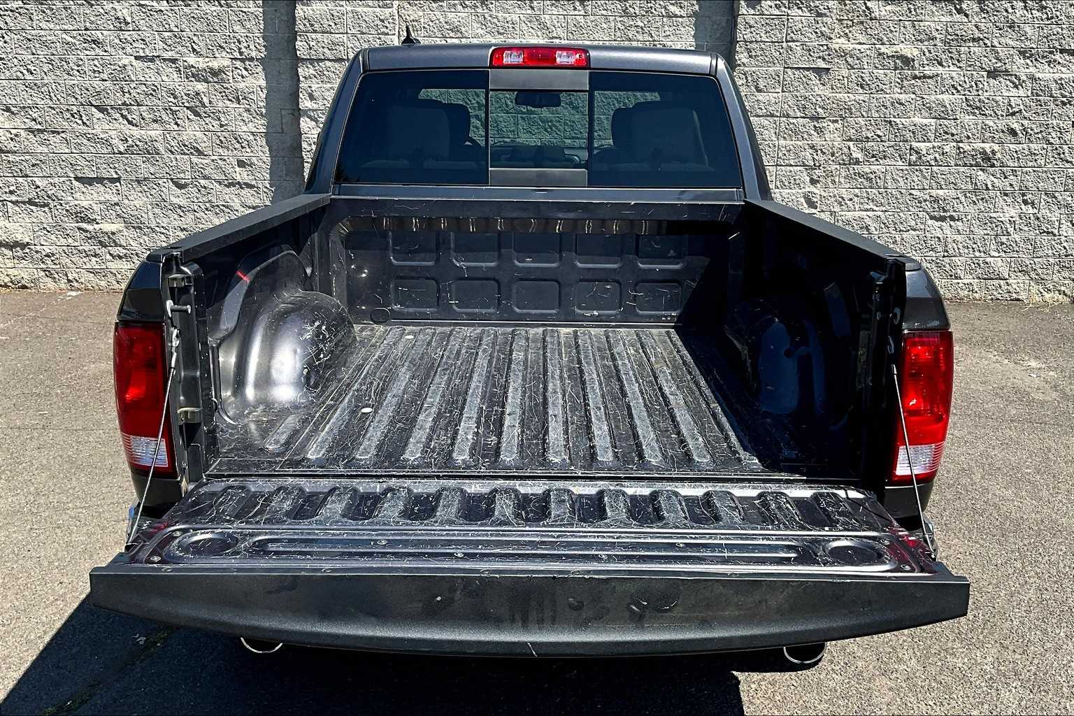 2019 RAM 1500 Classic Big Horn 18