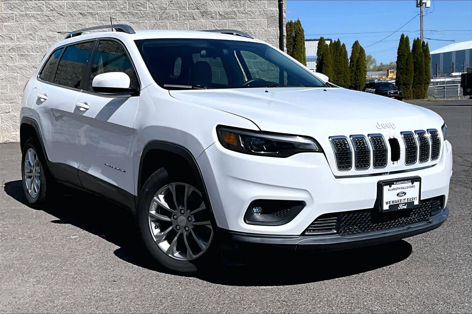 Thumbnail: 2019 Jeep Cherokee - 21