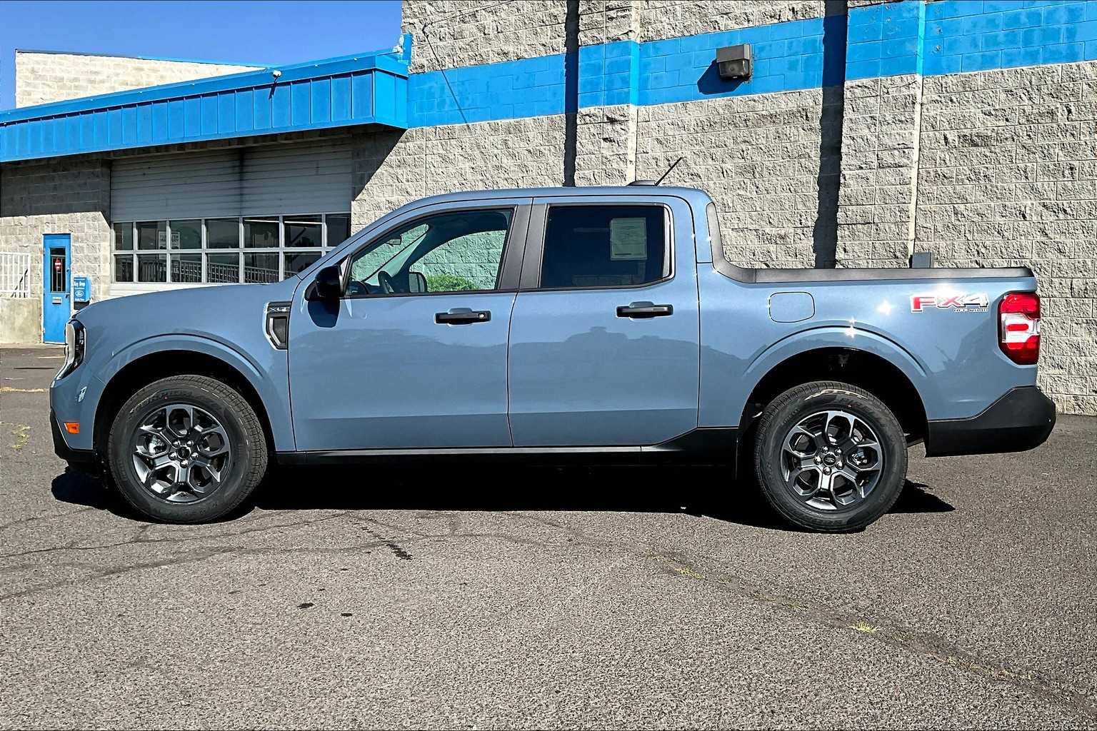 Thumbnail: 2025 Ford Maverick - 3