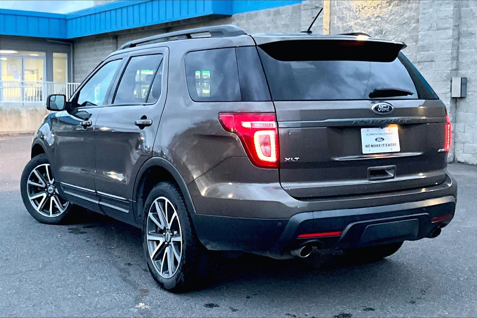 Thumbnail: 2015 Ford Explorer - 4