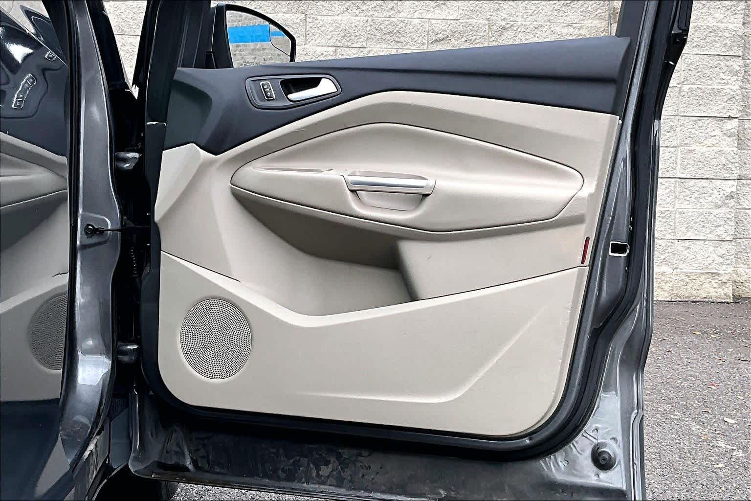 Thumbnail: 2014 Ford Escape - 28