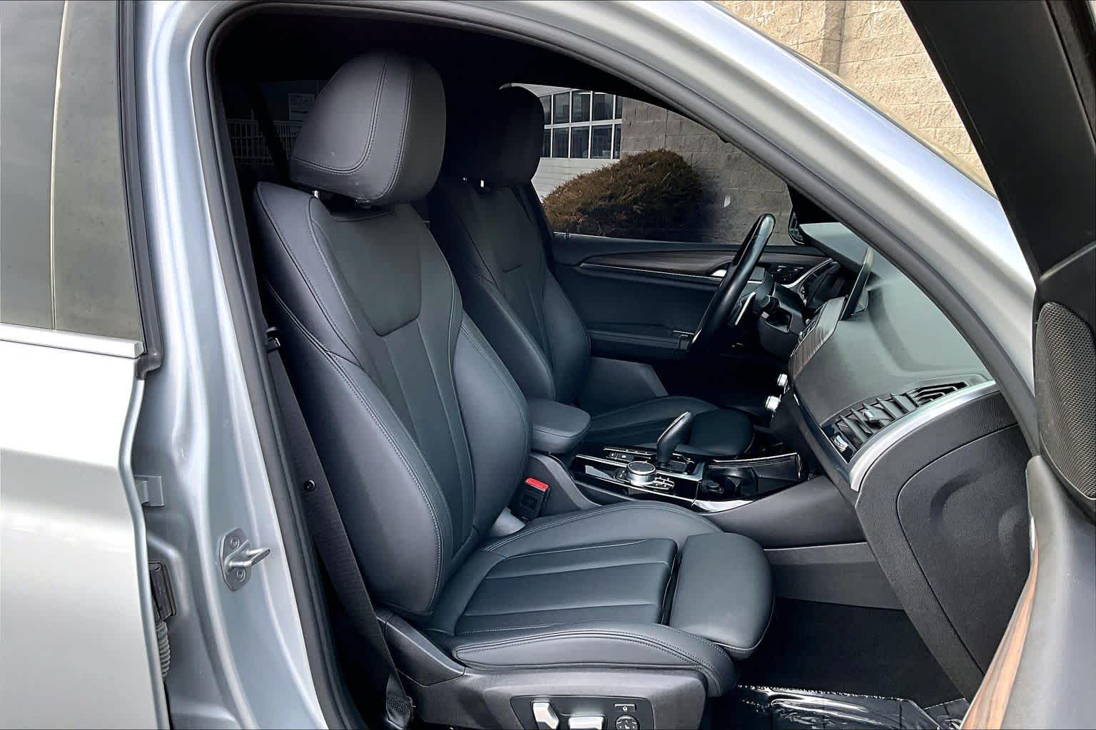 Thumbnail: 2021 BMW X3 - 13