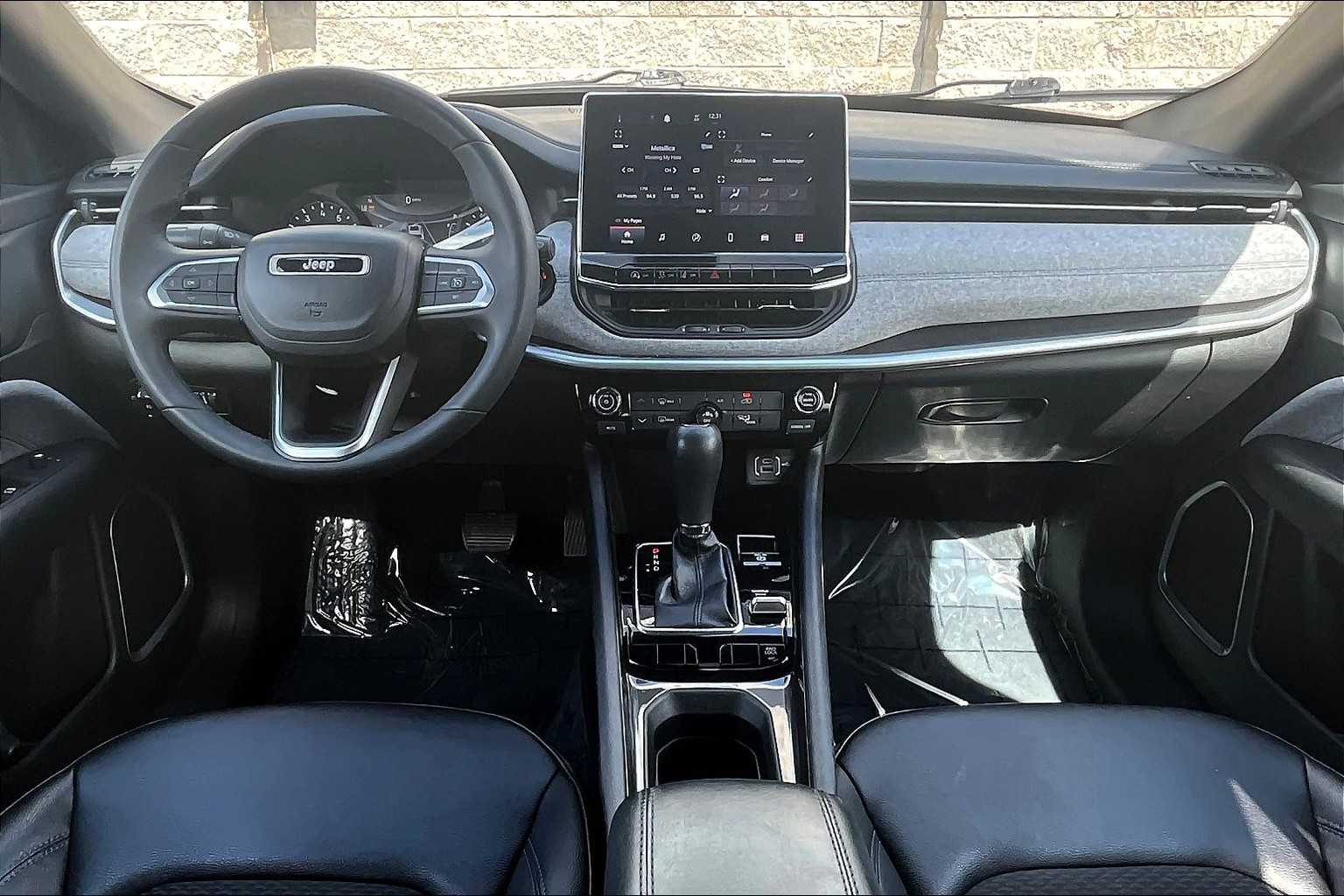 Thumbnail: 2024 Jeep Compass - 10