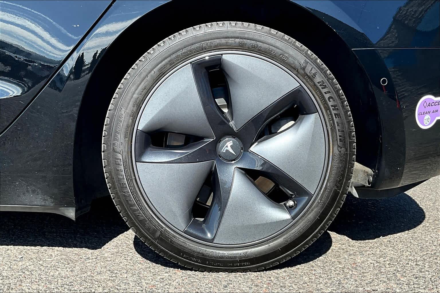 Thumbnail: 2018 Tesla Model 3 - 34