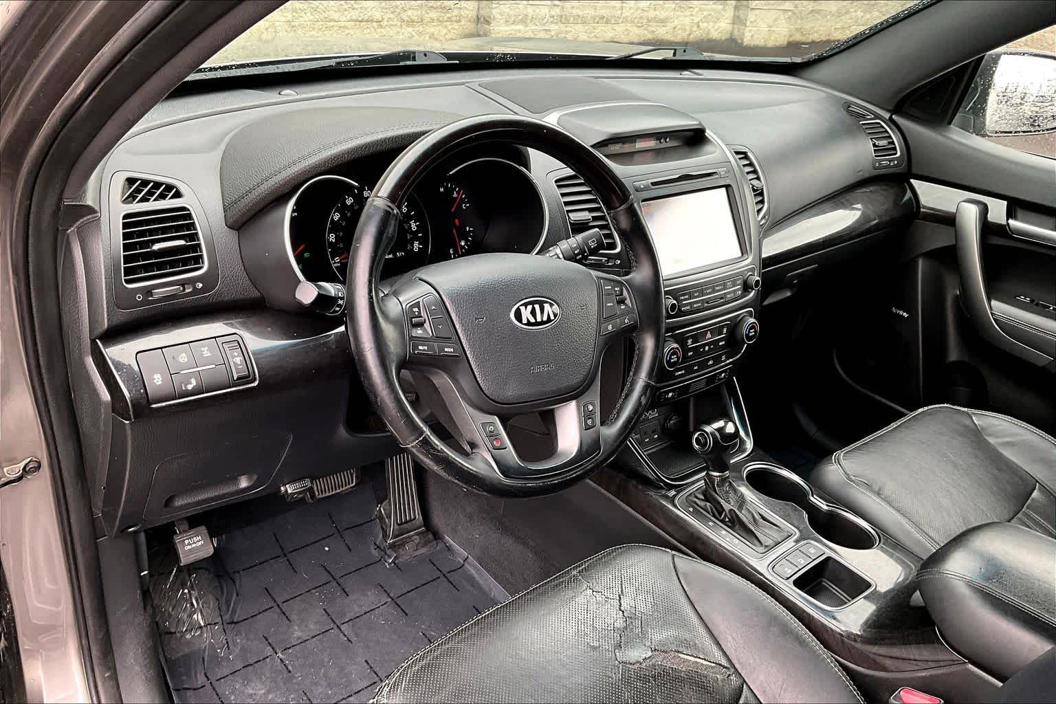 Thumbnail: 2014 Kia Sorento - 2