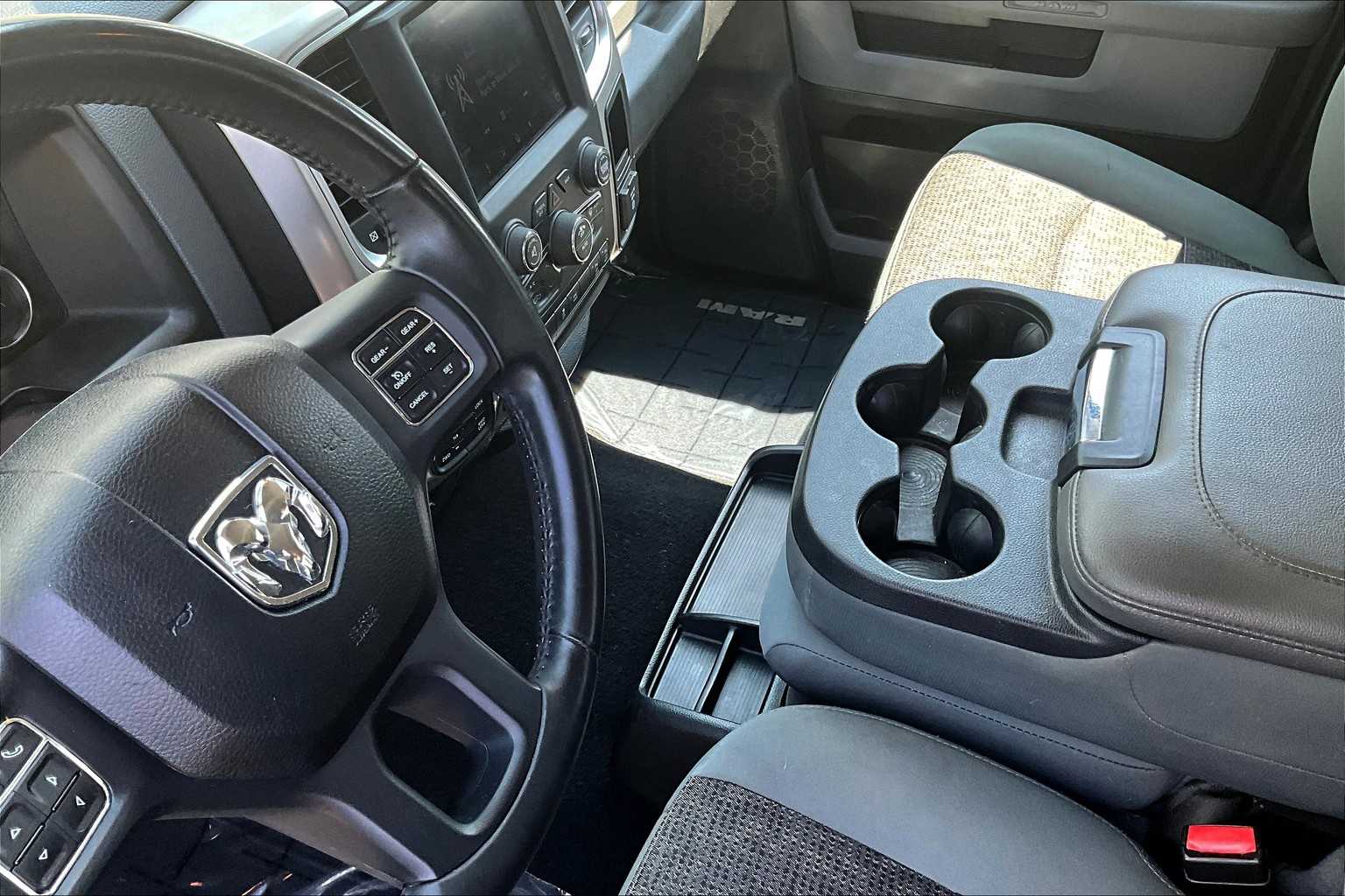 2019 RAM 1500 Classic Big Horn 16